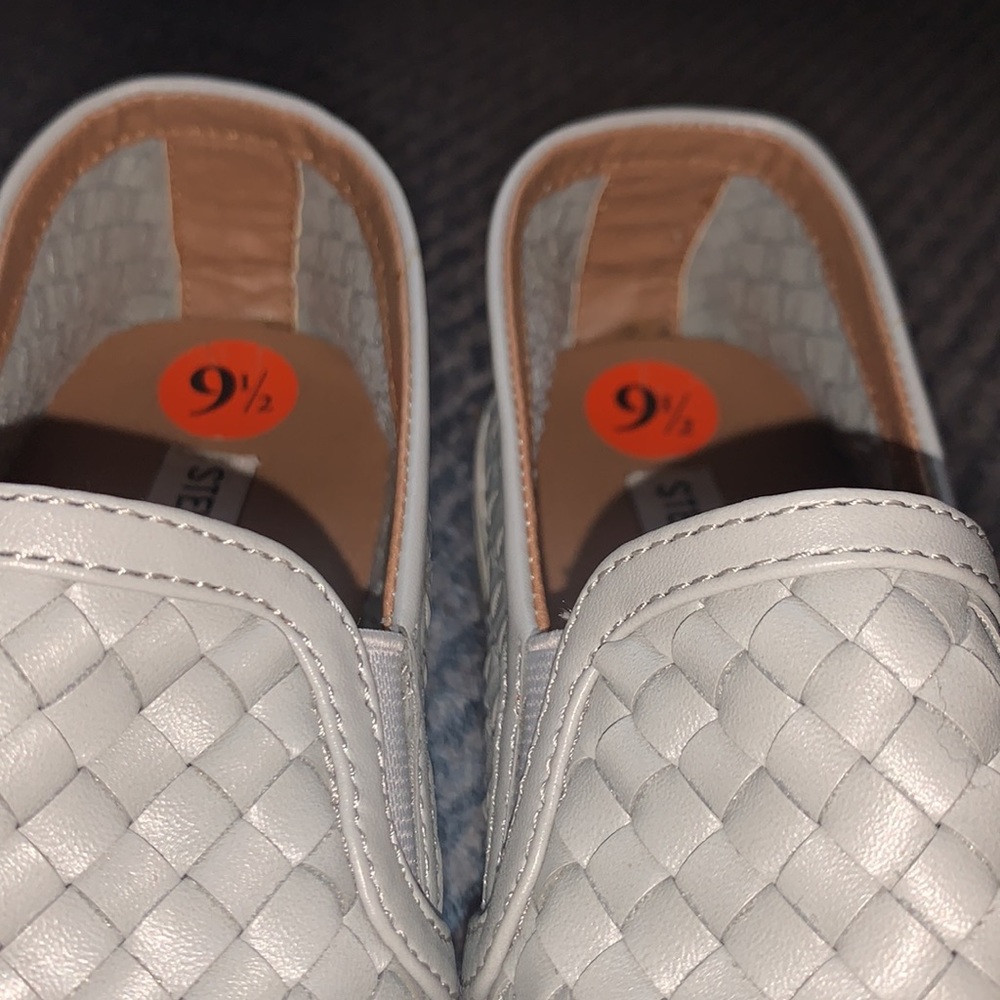 Steve Madden gray 9.5 woman’s slip on loafers. - Picture 3 of 5